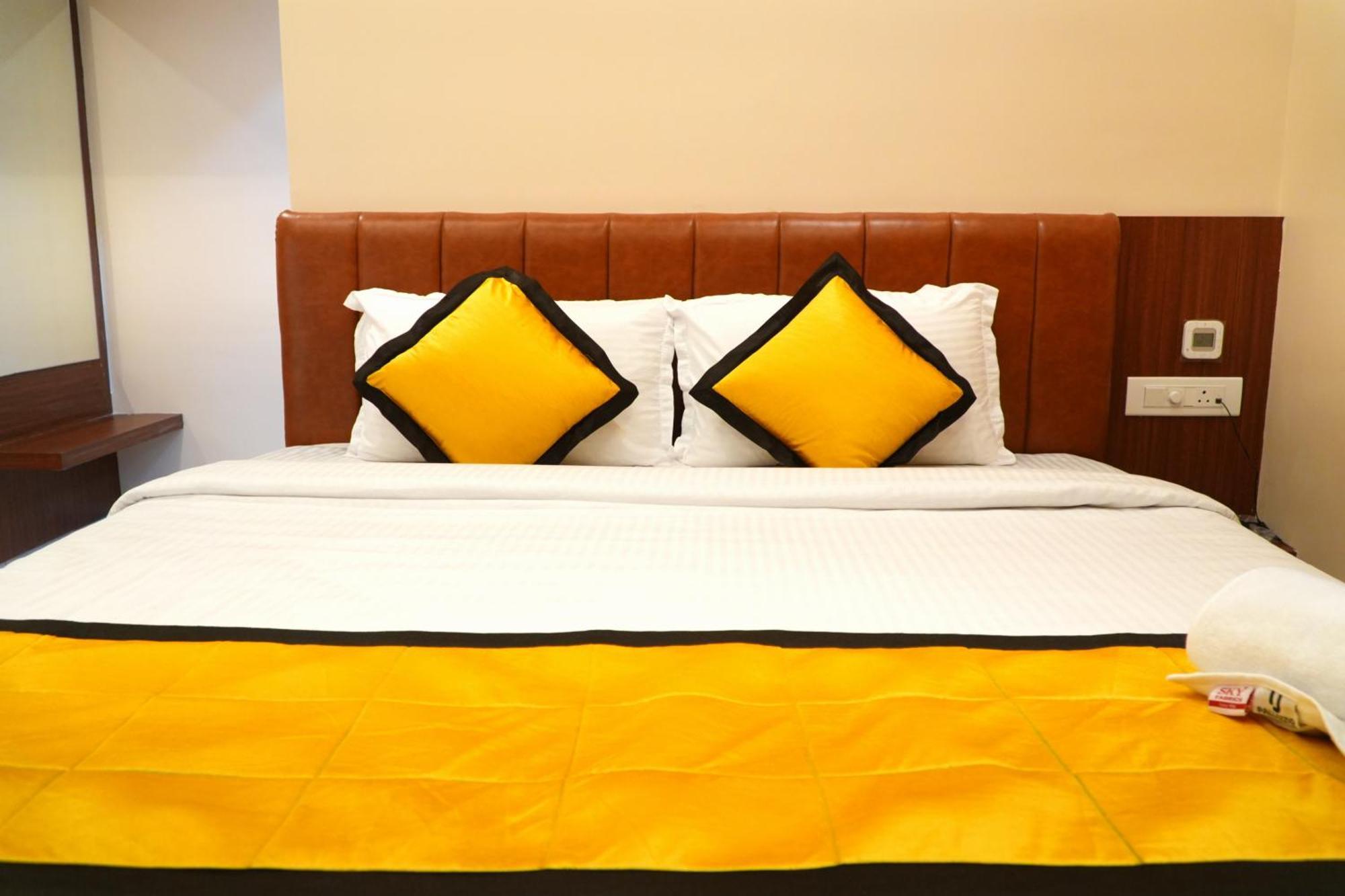 Uj Pallazzio - Business Class Luxury Hotel Tiruvannāmalai 外观 照片