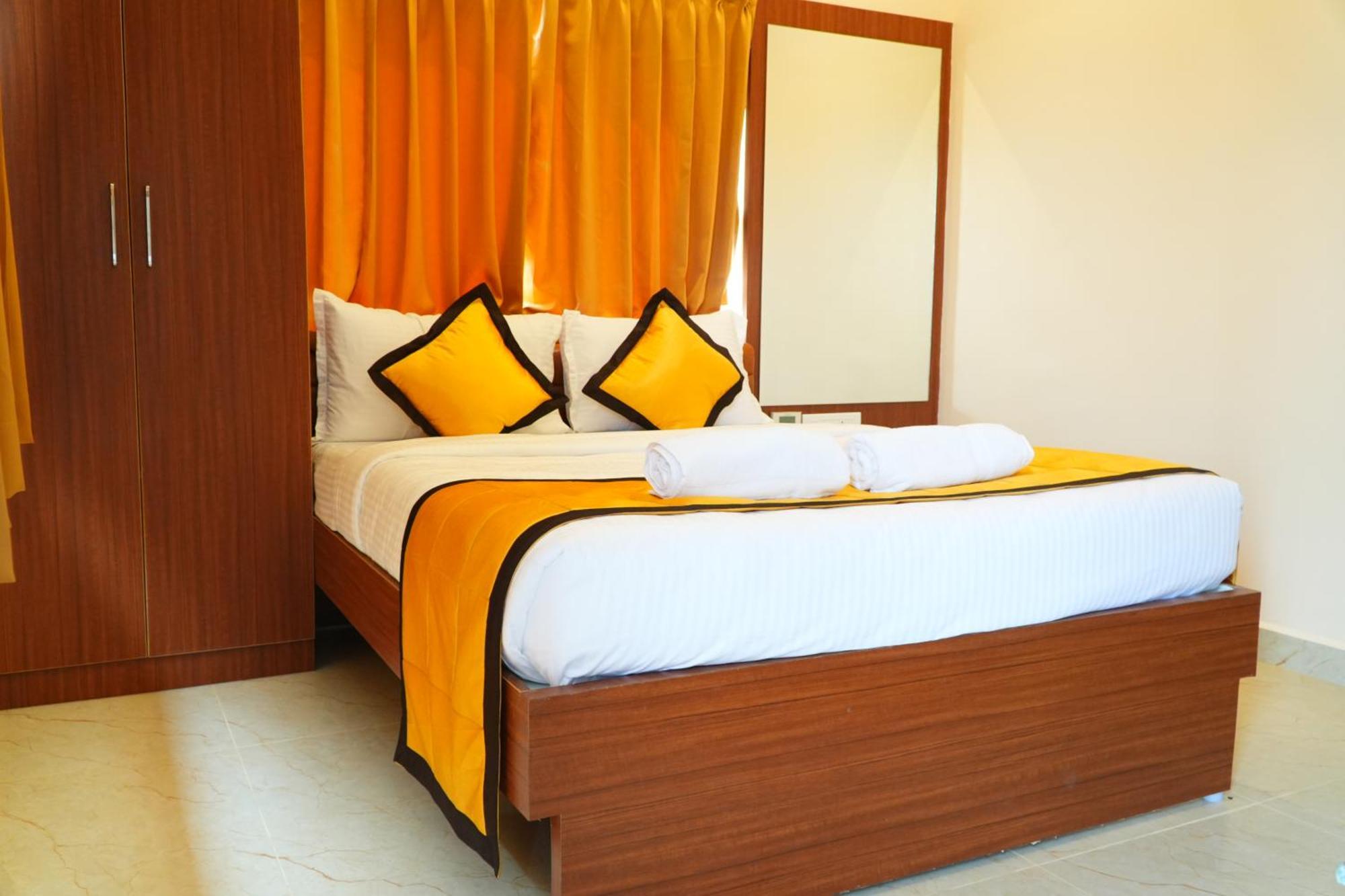 Uj Pallazzio - Business Class Luxury Hotel Tiruvannāmalai 外观 照片