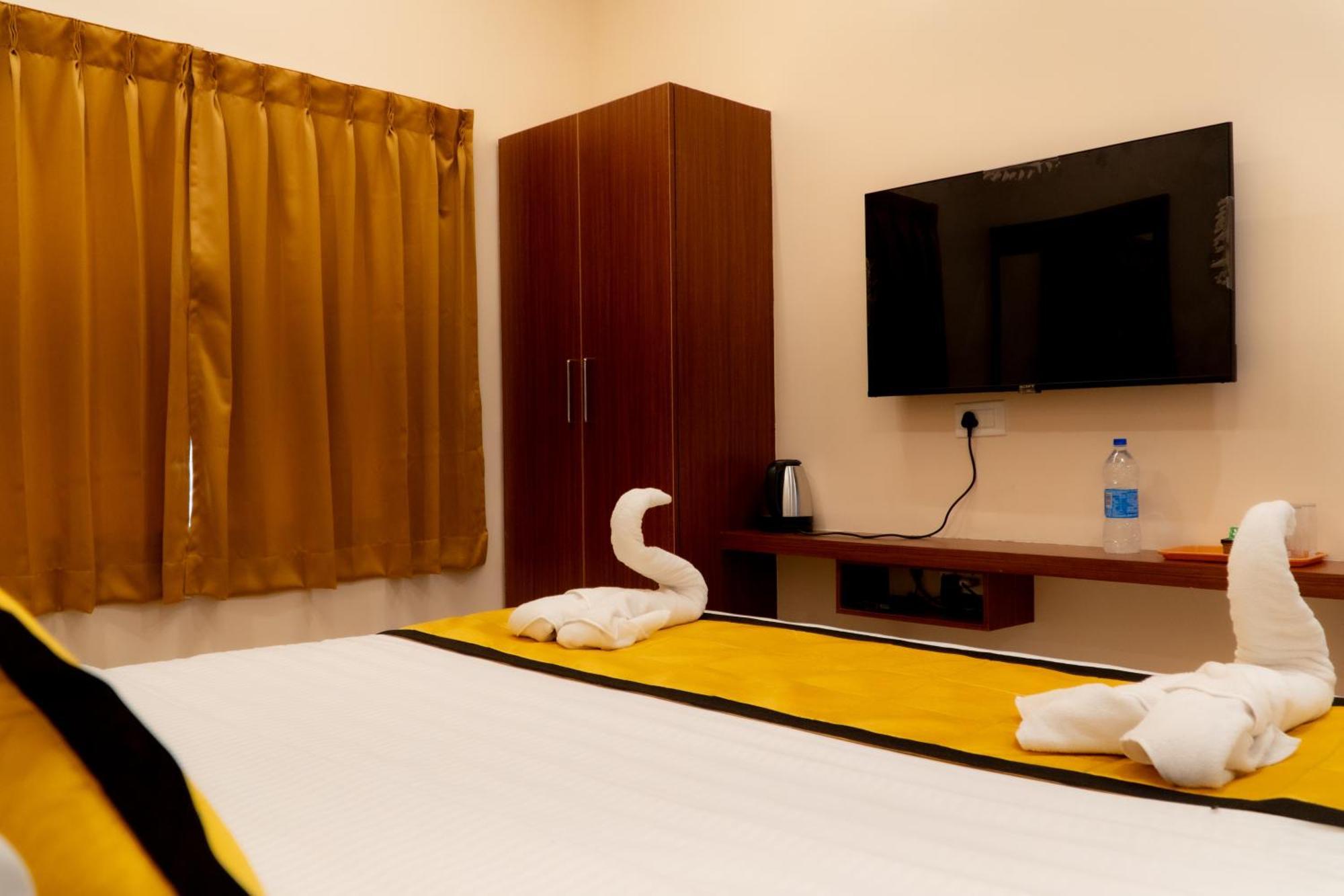 Uj Pallazzio - Business Class Luxury Hotel Tiruvannāmalai 外观 照片