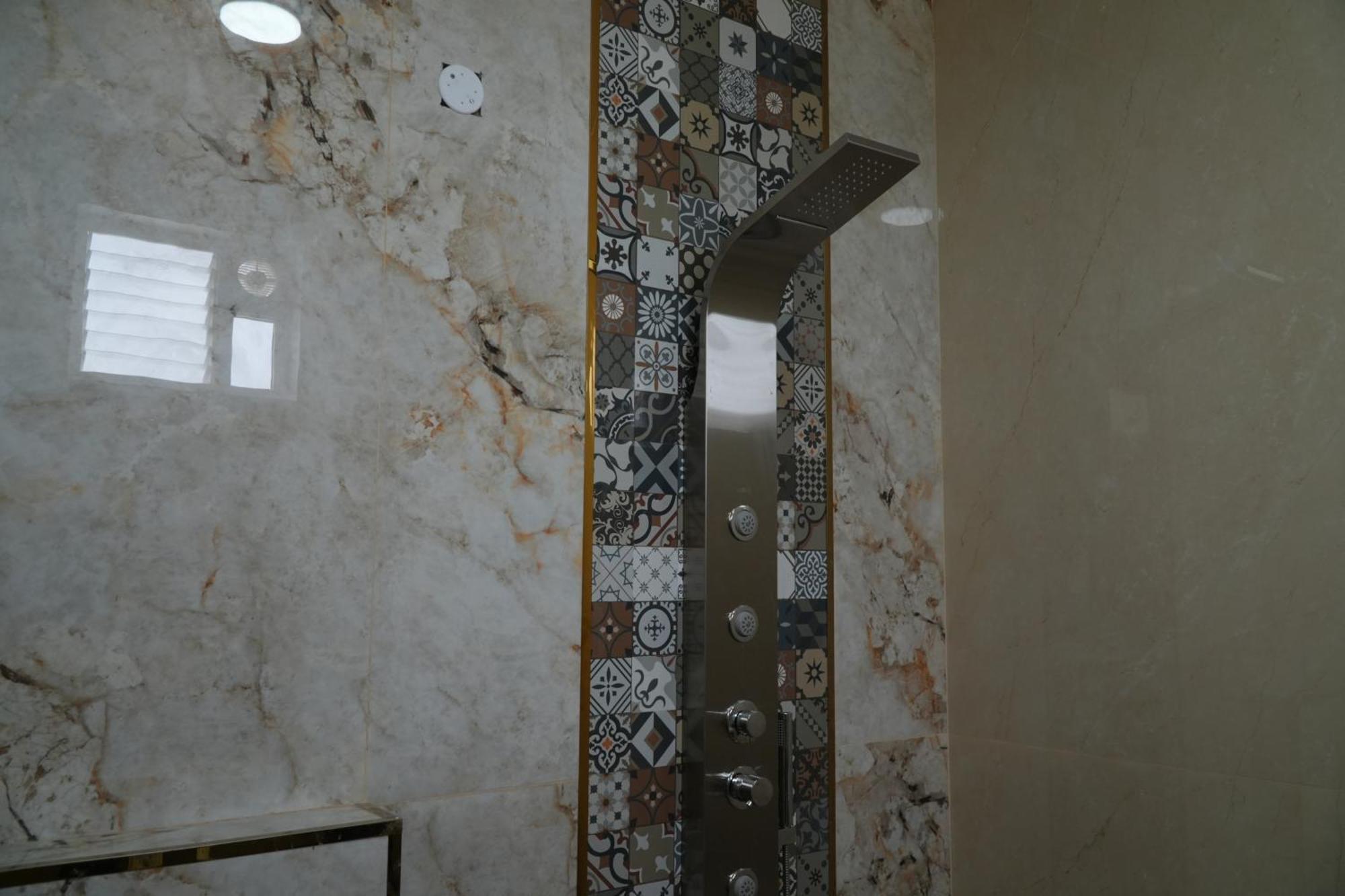 Uj Pallazzio - Business Class Luxury Hotel Tiruvannāmalai 外观 照片