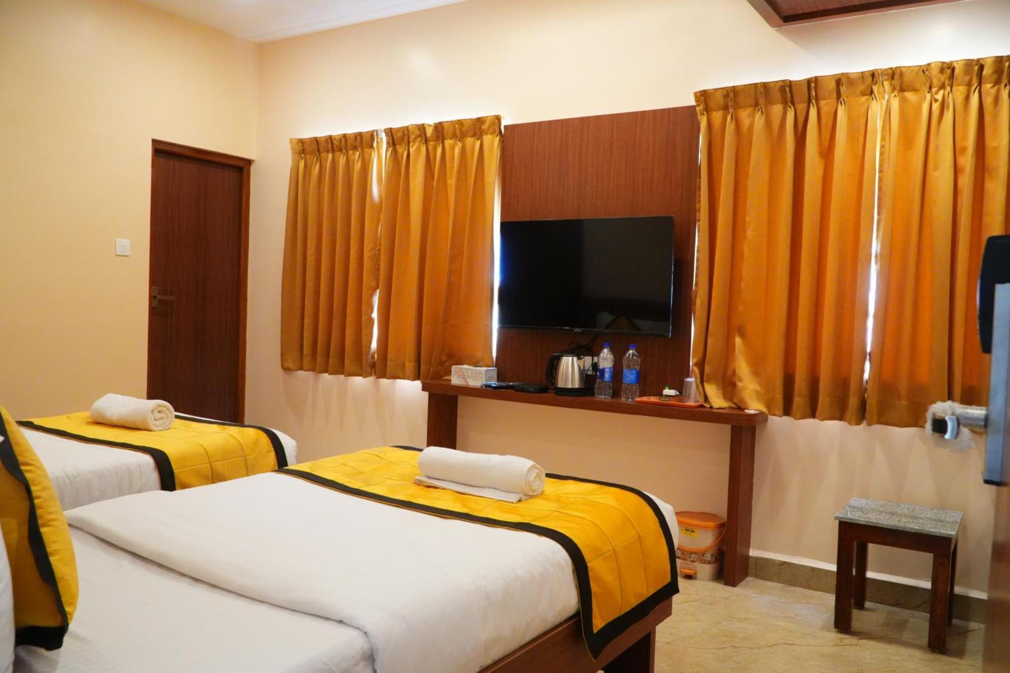 Uj Pallazzio - Business Class Luxury Hotel Tiruvannāmalai 外观 照片