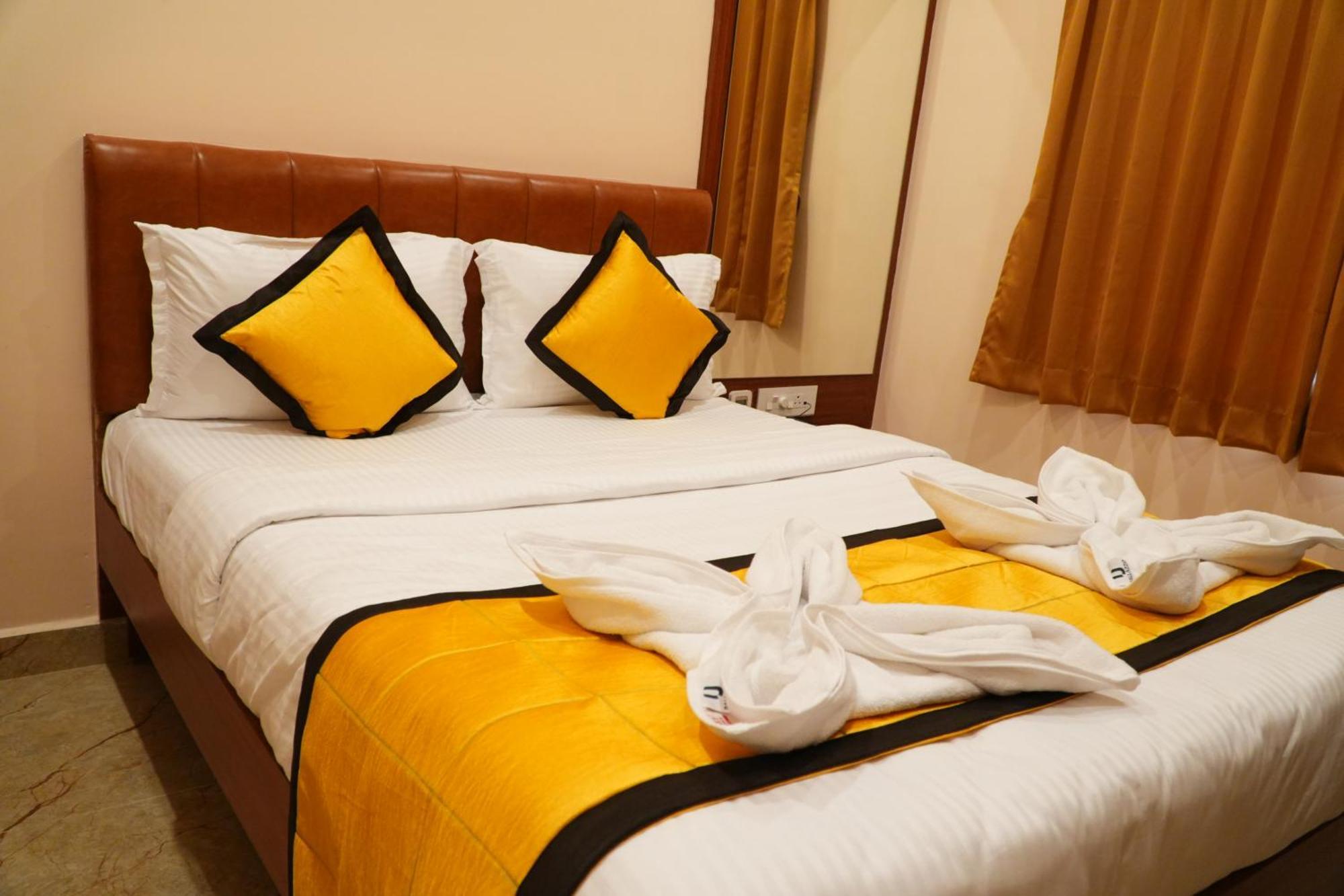Uj Pallazzio - Business Class Luxury Hotel Tiruvannāmalai 外观 照片